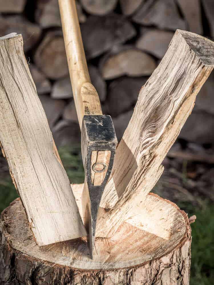 The Differences Between A Maul And An Axe Shovel Zone